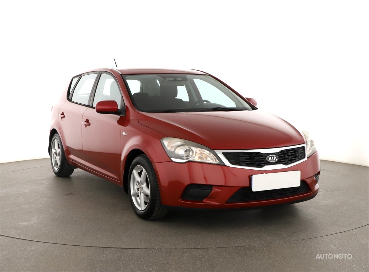 Kia Cee´d, 2009 - celkový pohled