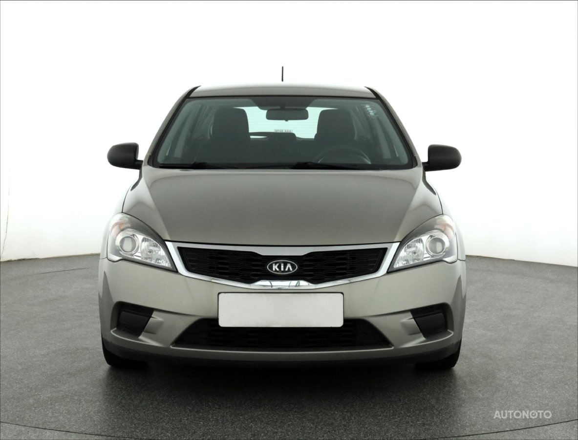 Kia Cee´d, 2010 - pohled č. 2