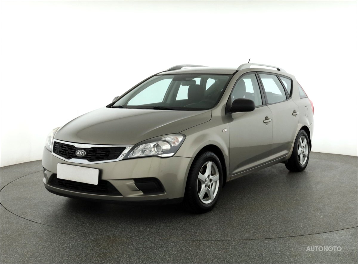 Kia Cee´d, 2010 - pohled č. 3
