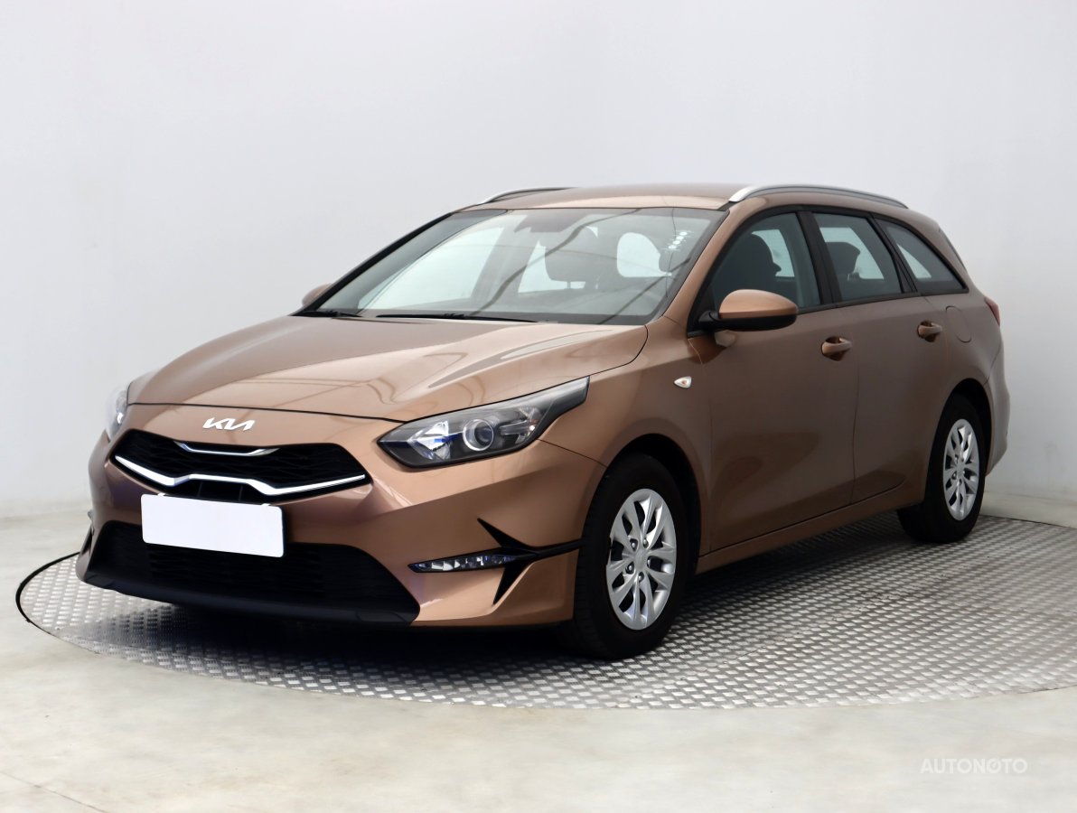 Kia Cee´d, 2022 - pohled č. 3