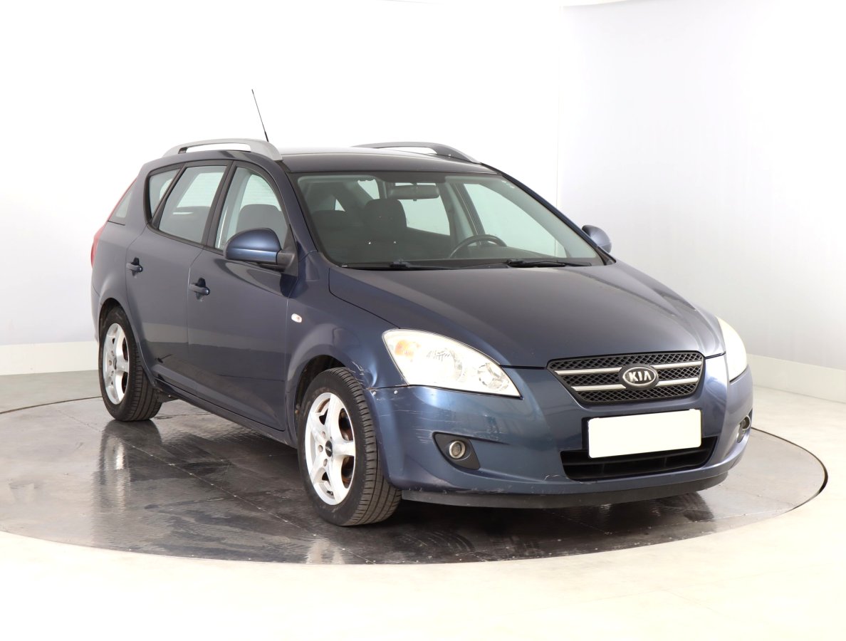 Kia Cee´d, 2008 - celkový pohled