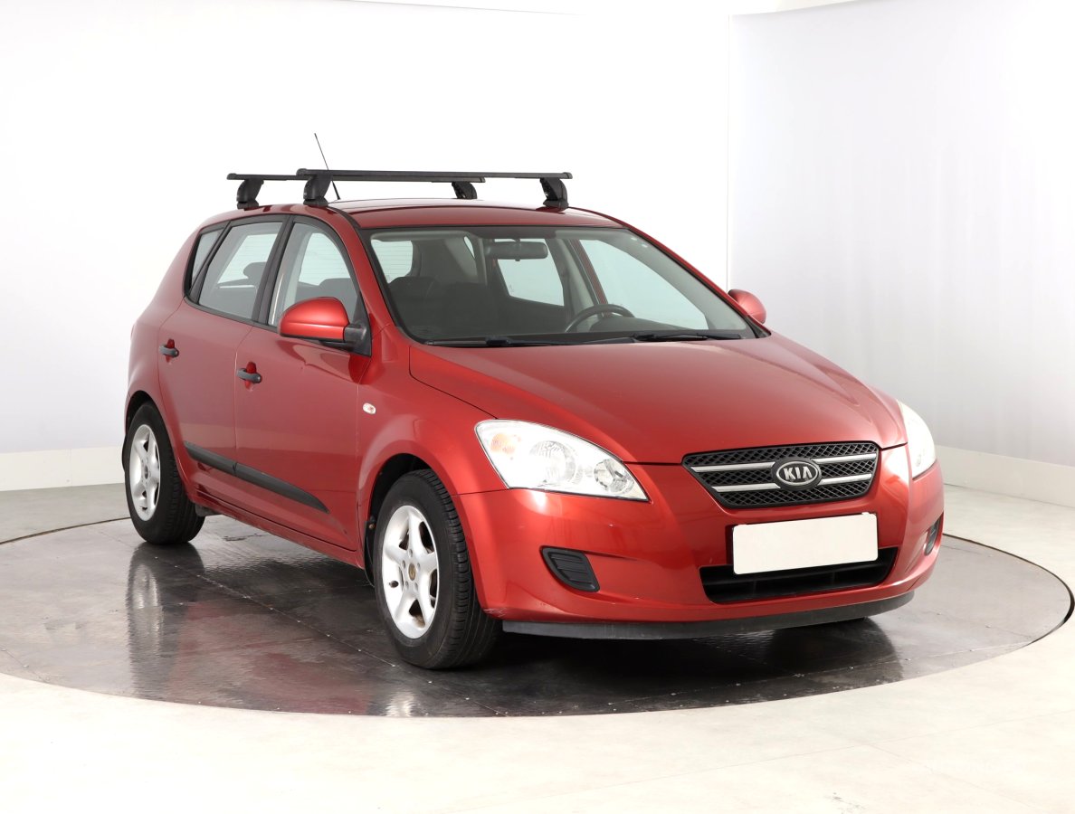 Kia Cee´d, 2007 - celkový pohled