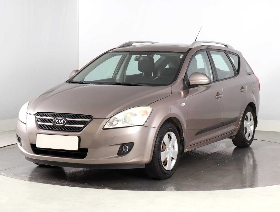 Kia Cee´d, 2008 - pohled č. 3