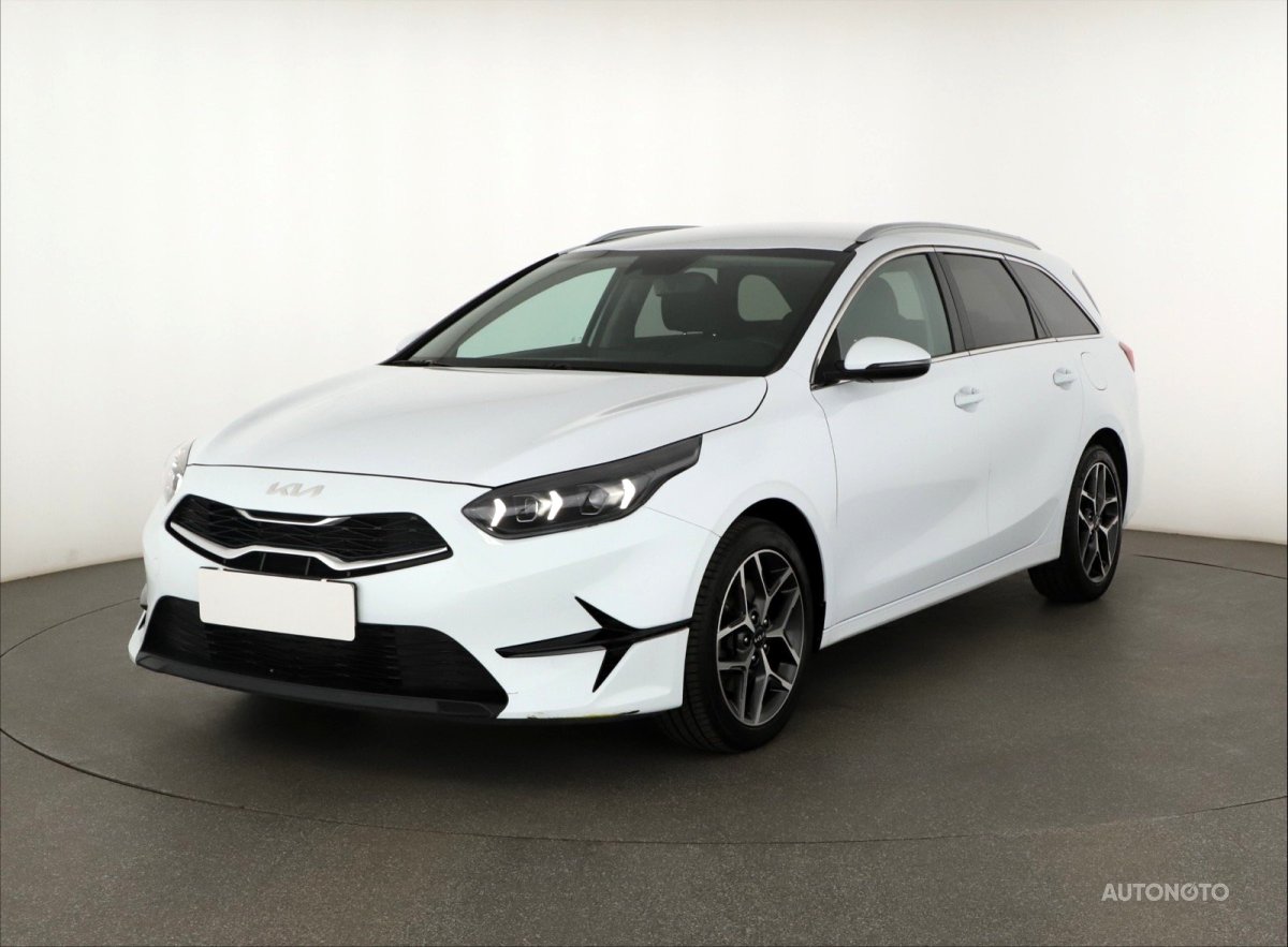 Kia Cee´d, 2023 - pohled č. 3