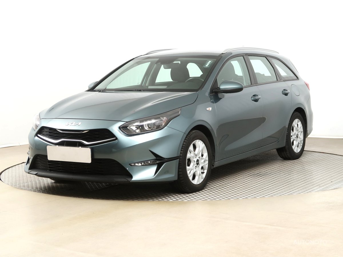 Kia Cee´d, 2023 - pohled č. 3