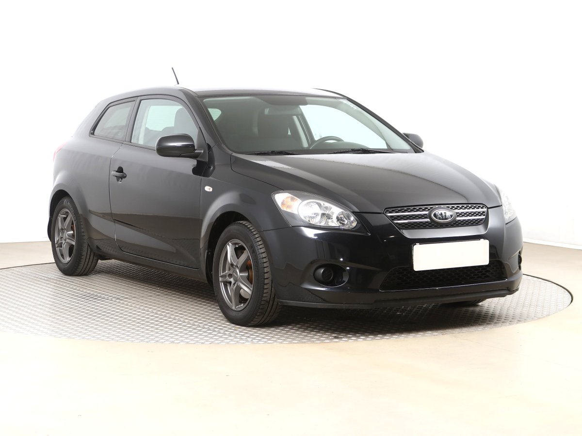 Kia Cee´d, 2010 - celkový pohled