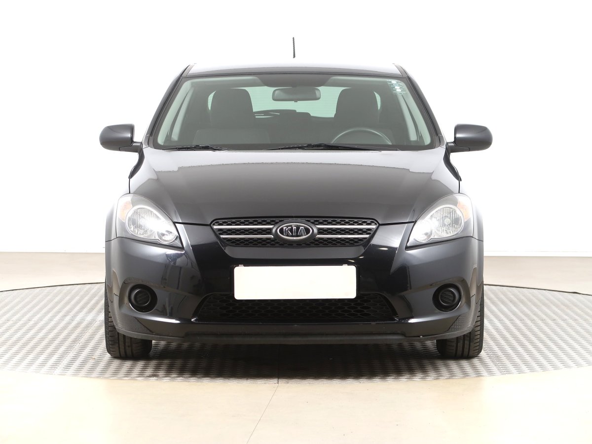 Kia Cee´d, 2010 - pohled č. 2