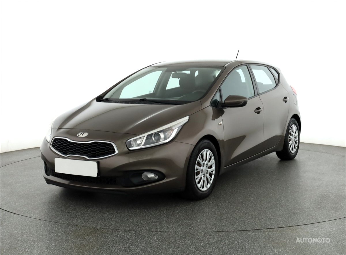 Kia Cee´d, 2012 - pohled č. 3