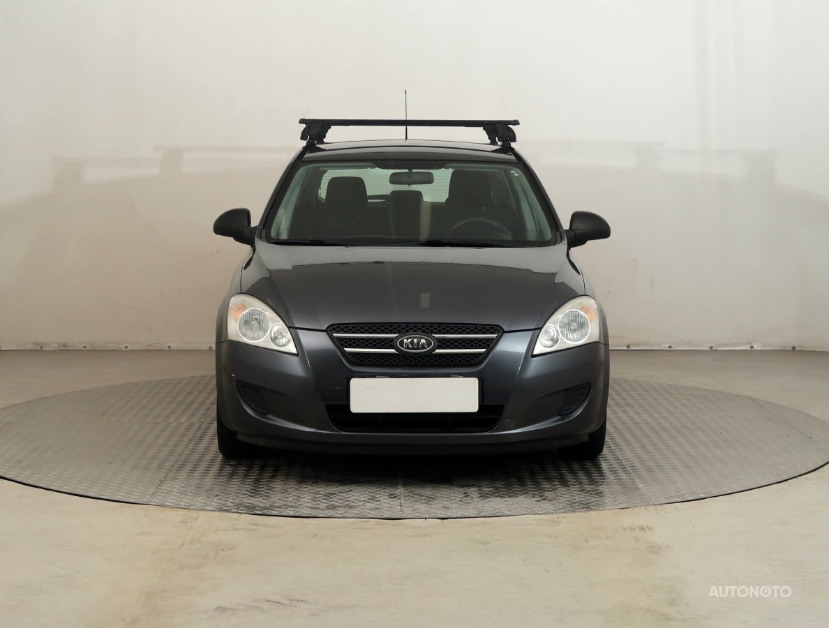 Kia Cee´d, 2009 - pohled č. 2