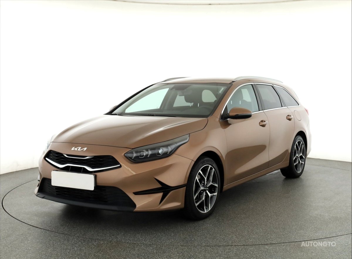 Kia Cee´d, 2023 - pohled č. 3