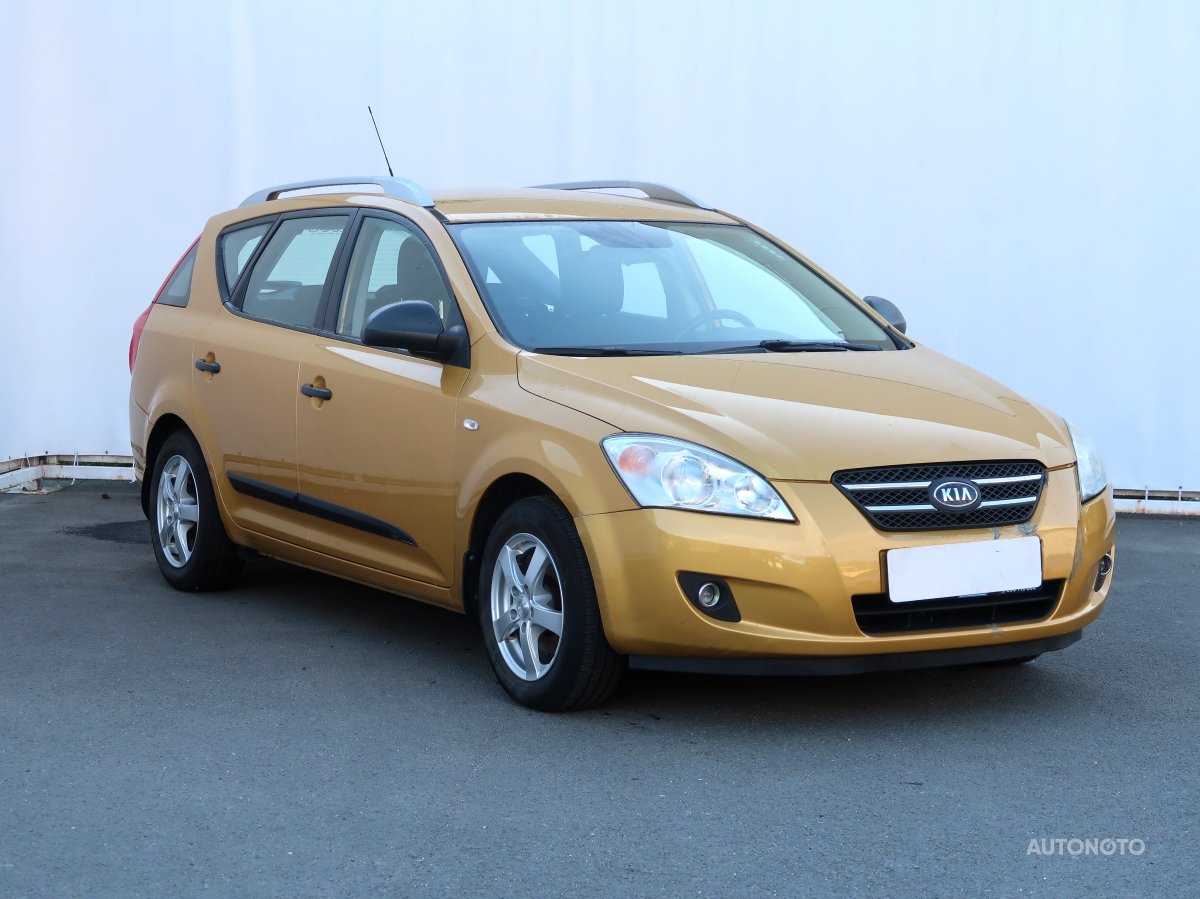 Kia Cee´d, 2009 - celkový pohled