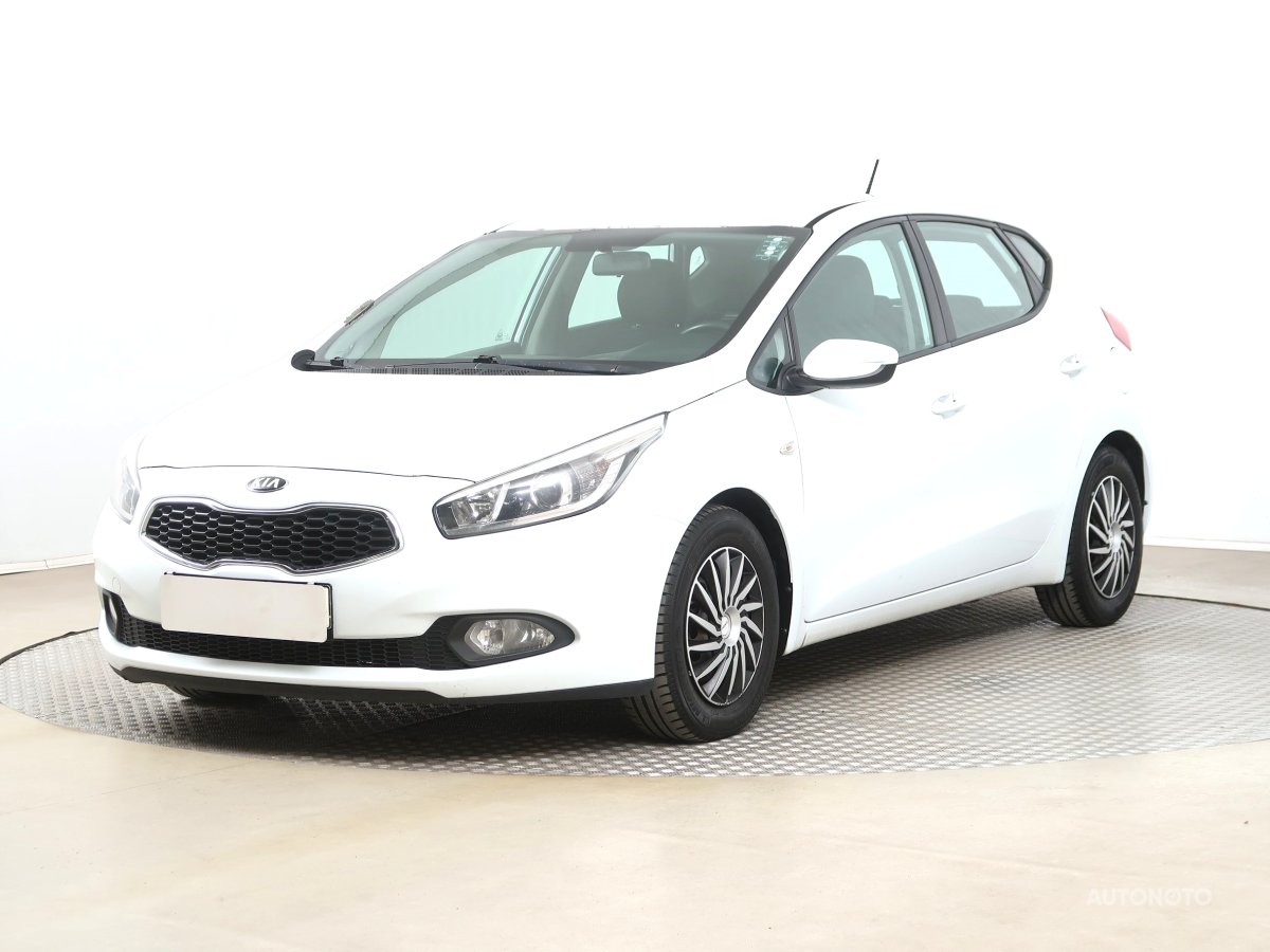 Kia Cee´d, 2013 - pohled č. 3