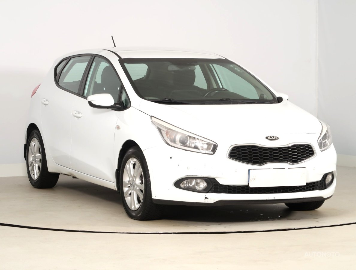 Kia Cee´d, 2013 - celkový pohled
