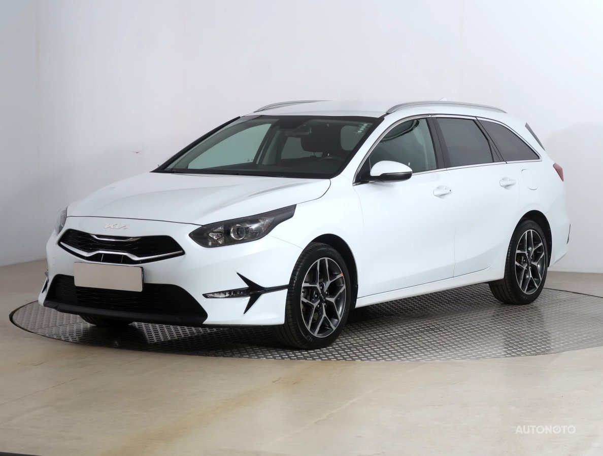 Kia Cee´d, 2022 - pohled č. 3