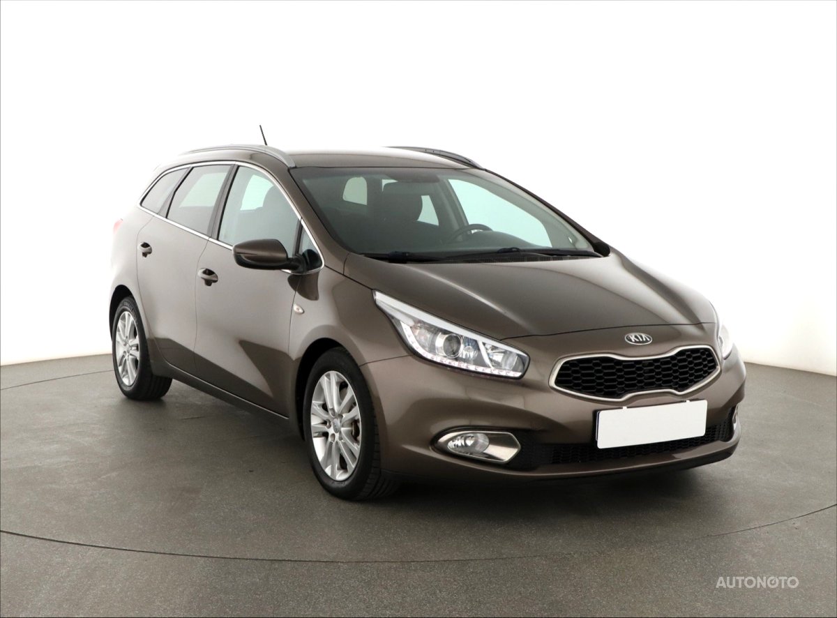 Kia Cee´d, 2013 - celkový pohled