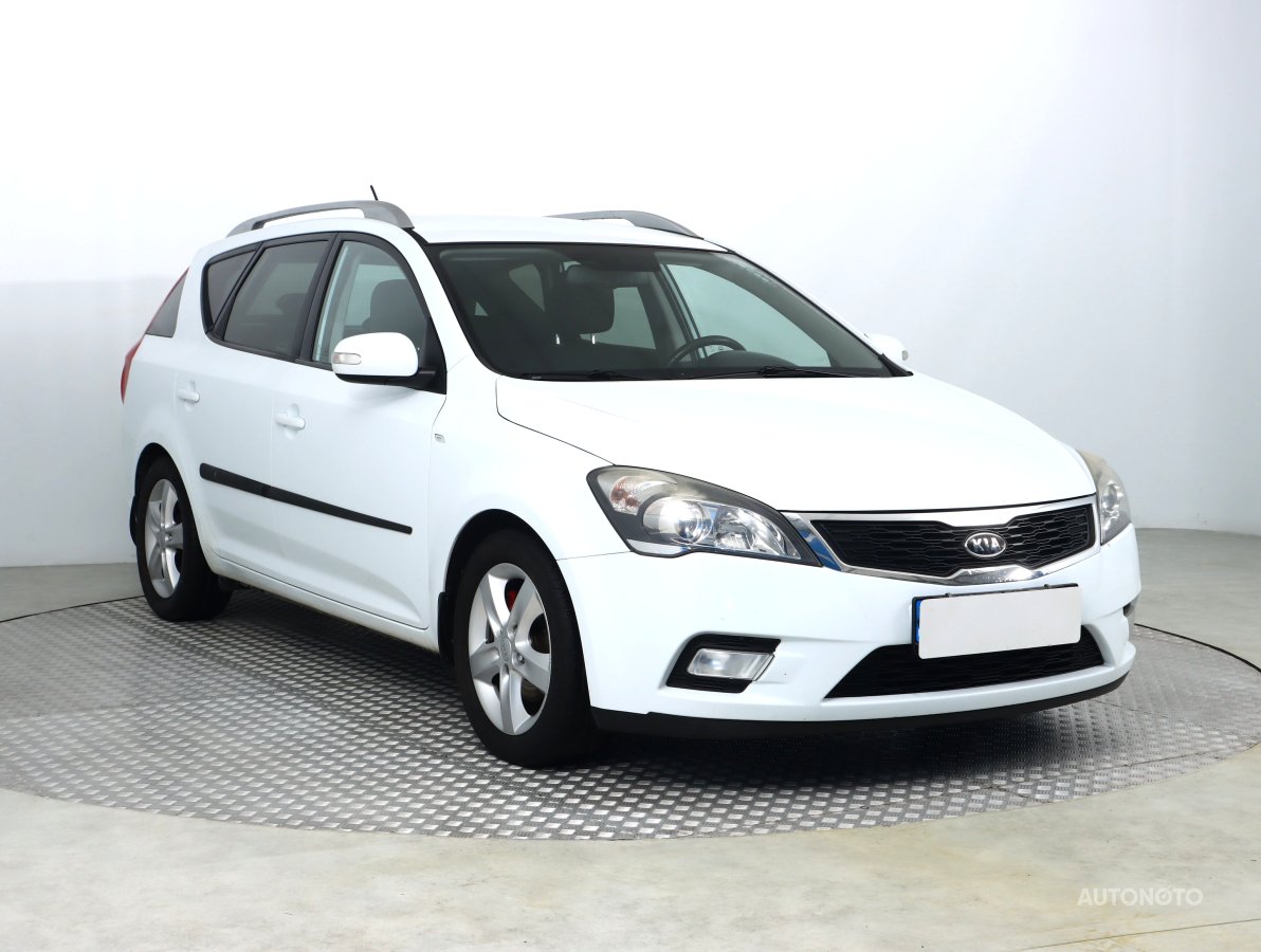 Kia Cee´d, 2012 - celkový pohled