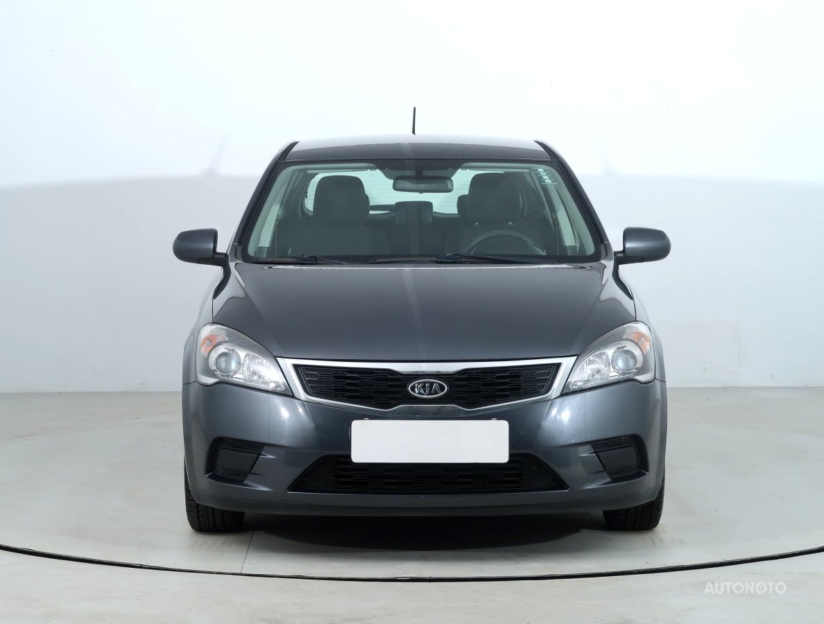Kia Cee´d, 2010 - pohled č. 2