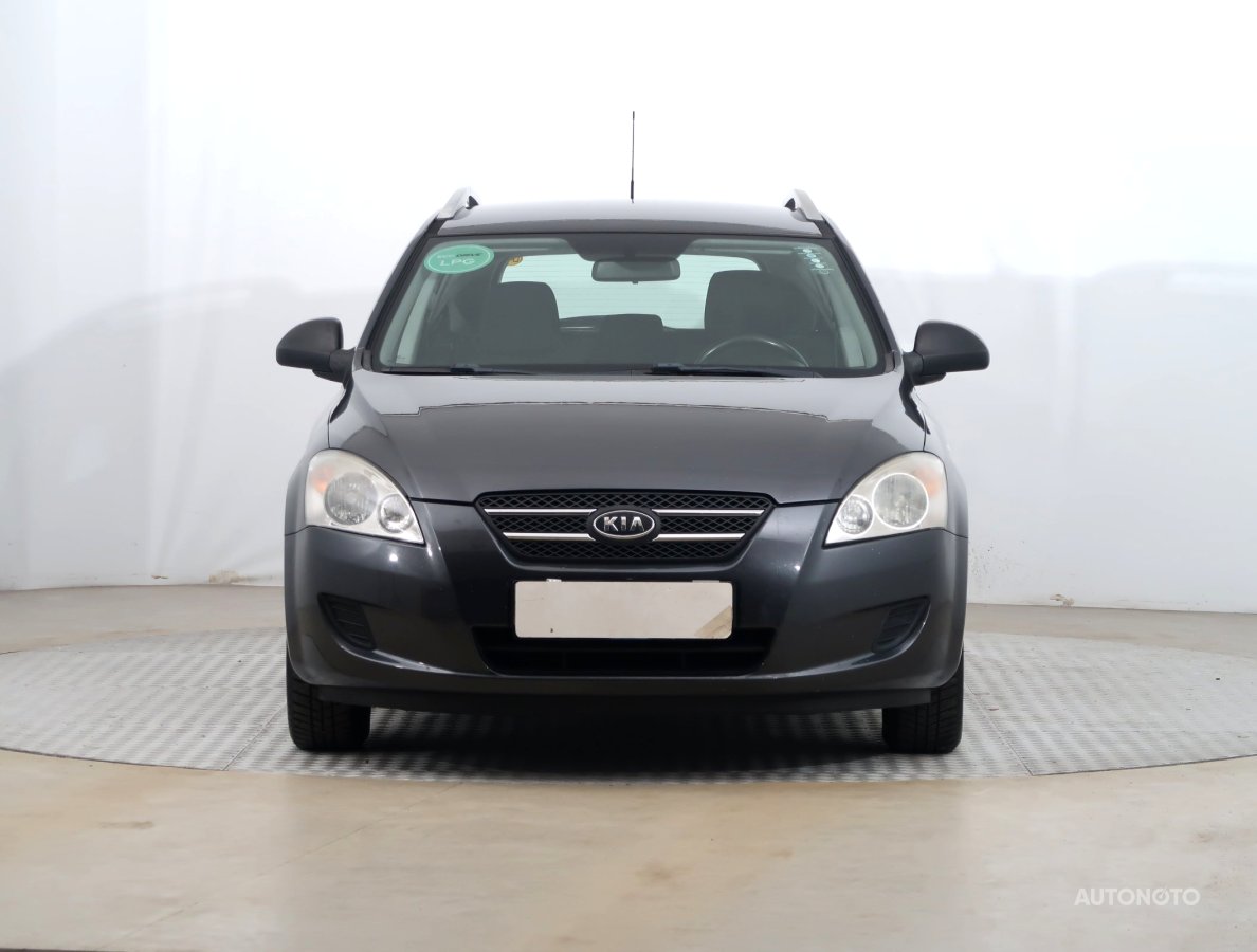 Kia Cee´d, 2009 - pohled č. 2