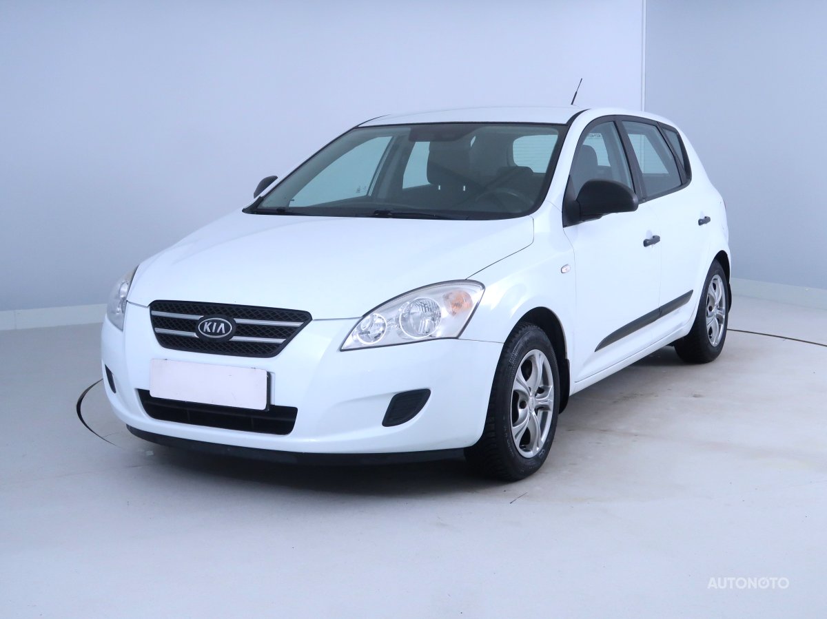 Kia Cee´d, 2009 - pohled č. 3