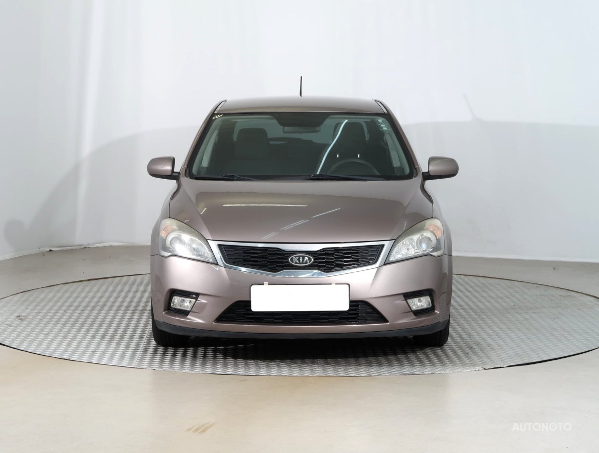 Kia Cee´d, 2010 - pohled č. 2