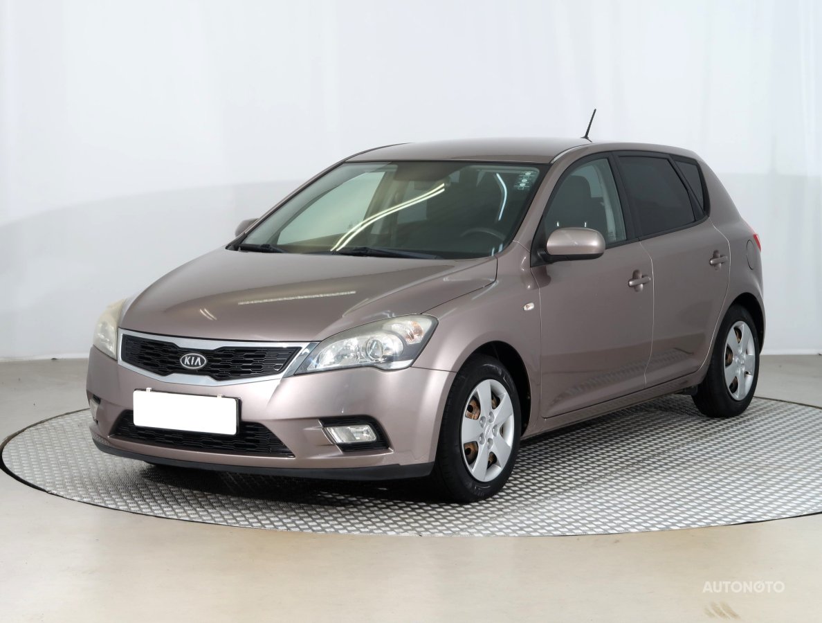 Kia Cee´d, 2010 - pohled č. 3