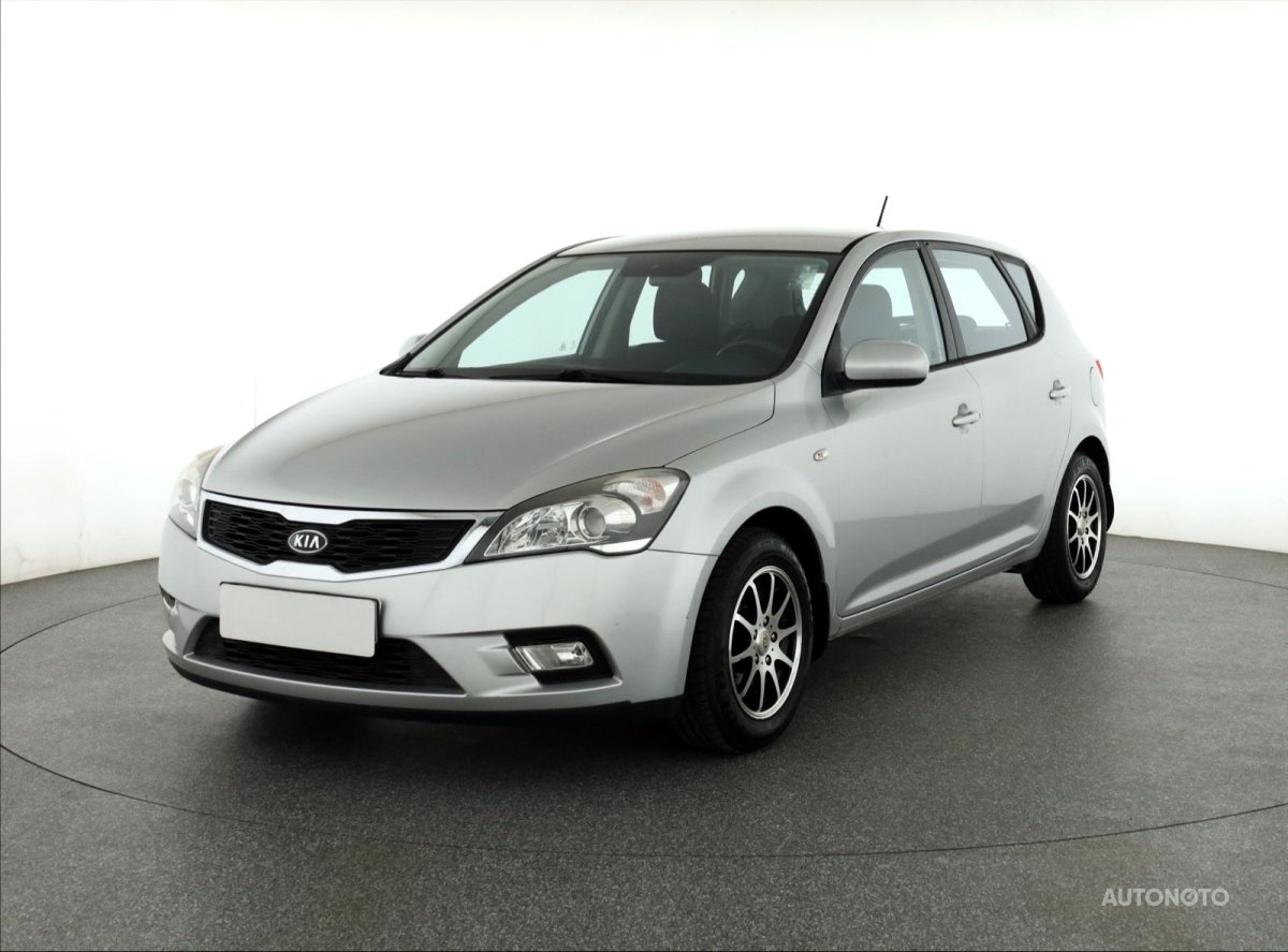 Kia Cee´d, 2011 - pohled č. 3