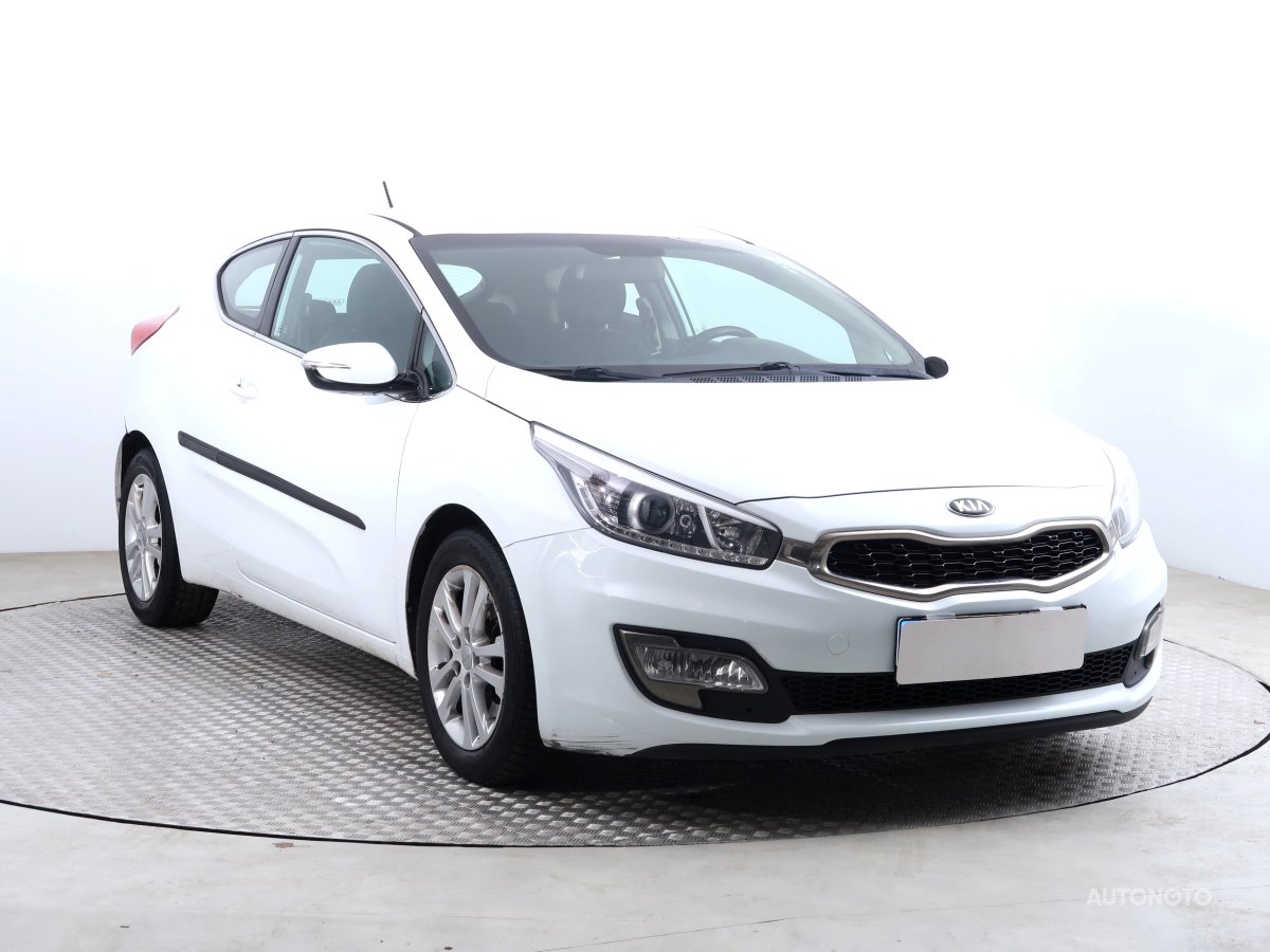 Kia Cee´d, 2013 - celkový pohled