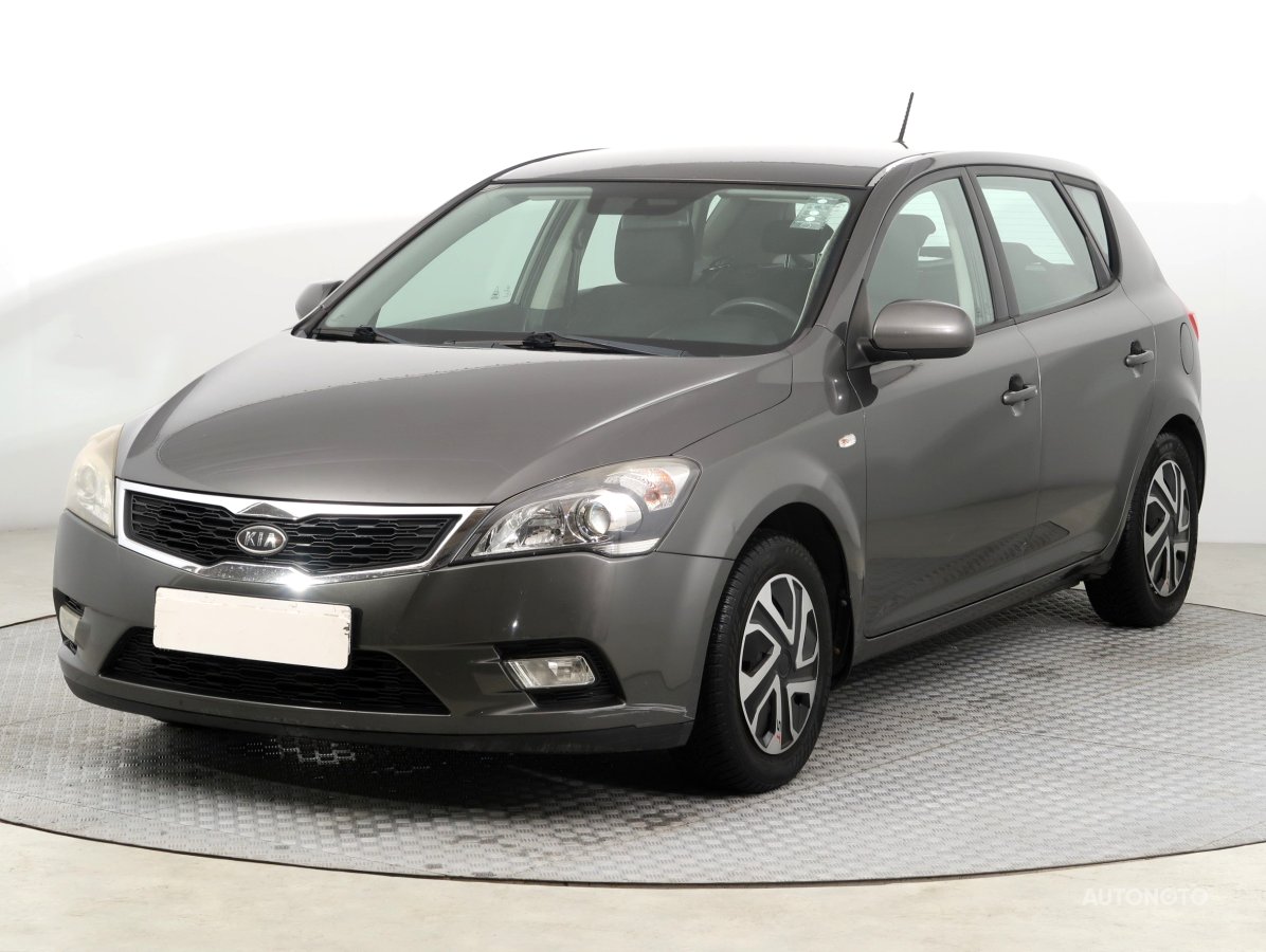 Kia Cee´d, 2011 - pohled č. 3