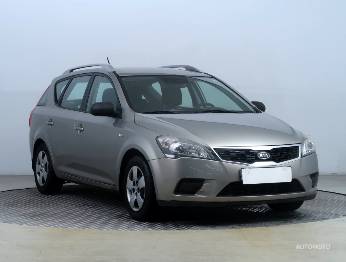 Kia Cee´d, 2010 - celkový pohled