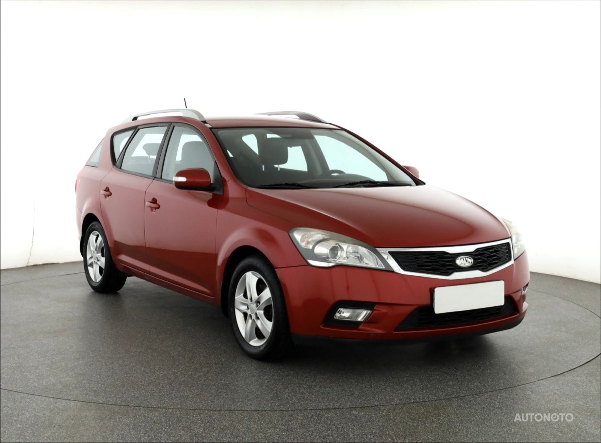 Kia Cee´d, 2010 - celkový pohled