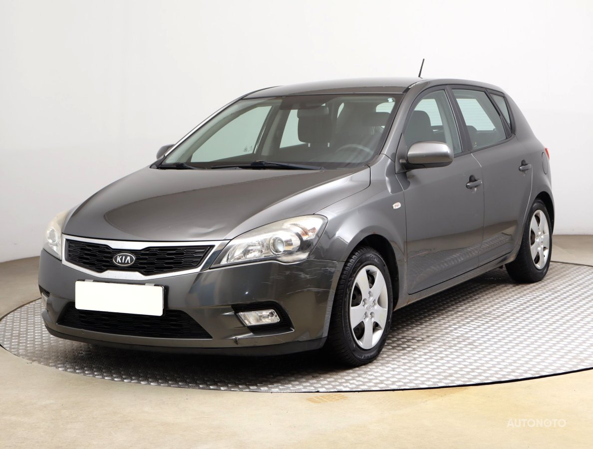Kia Cee´d, 2010 - pohled č. 3
