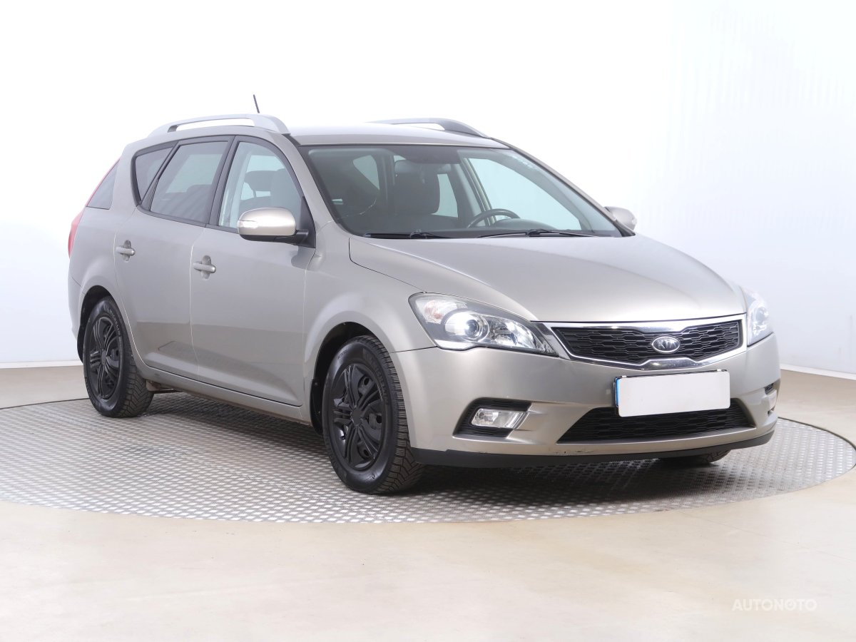 Kia Cee´d, 2012 - celkový pohled