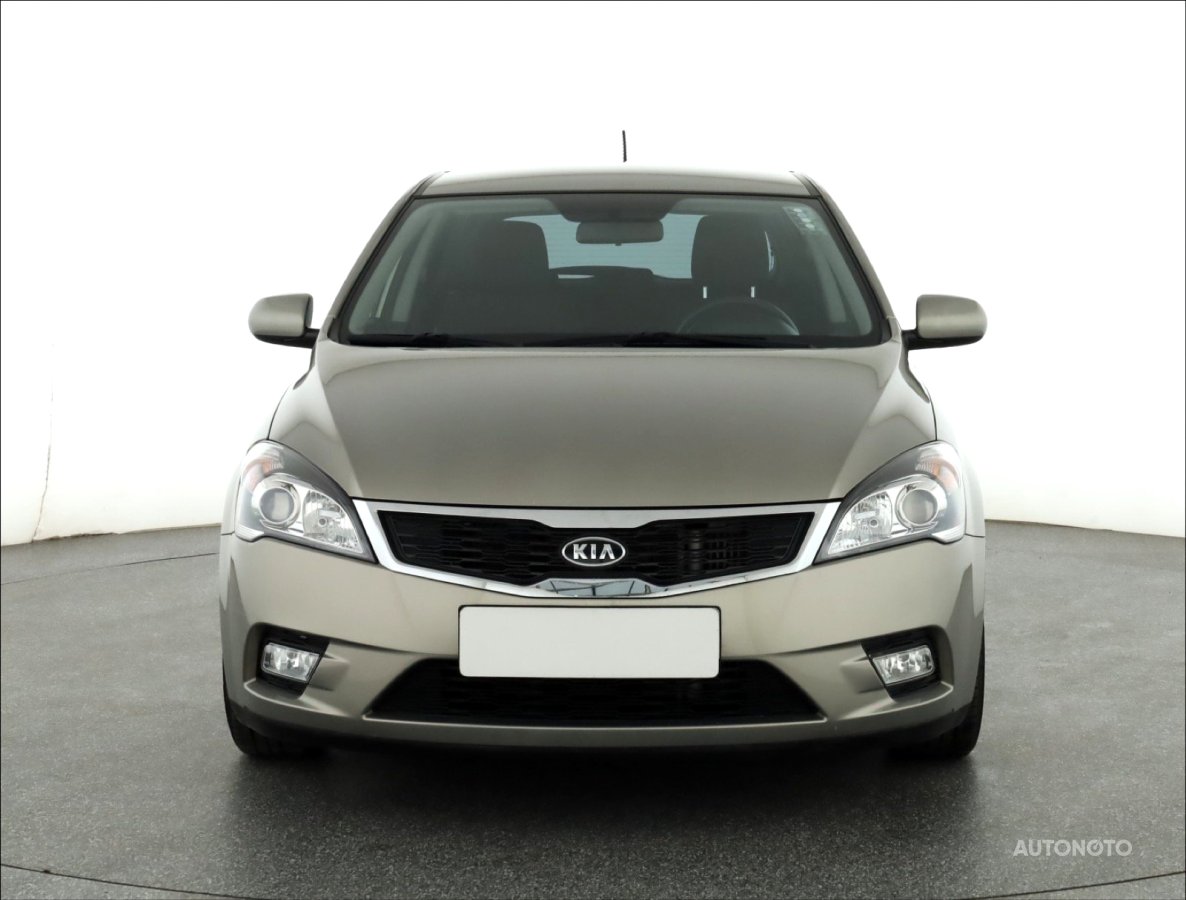Kia Cee´d, 2011 - pohled č. 2