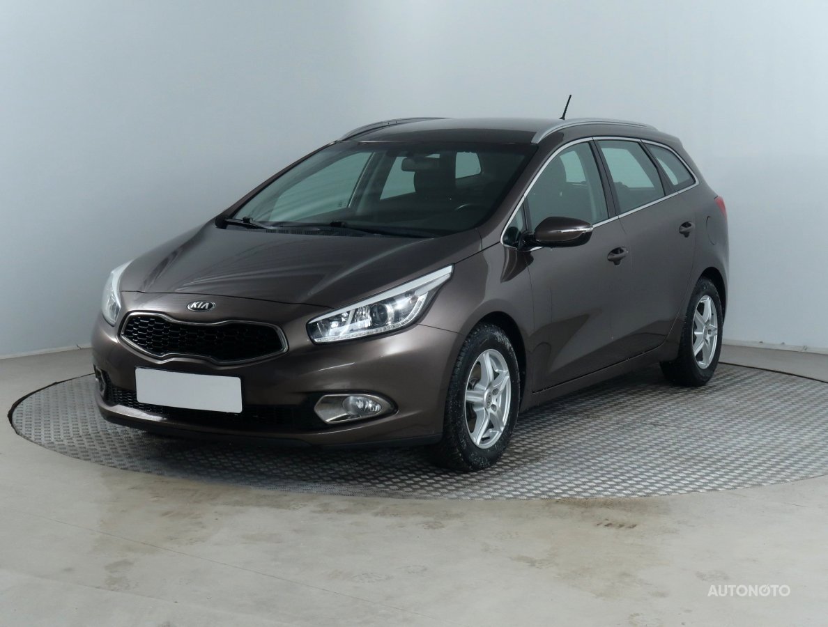 Kia Cee´d, 2012 - pohled č. 3