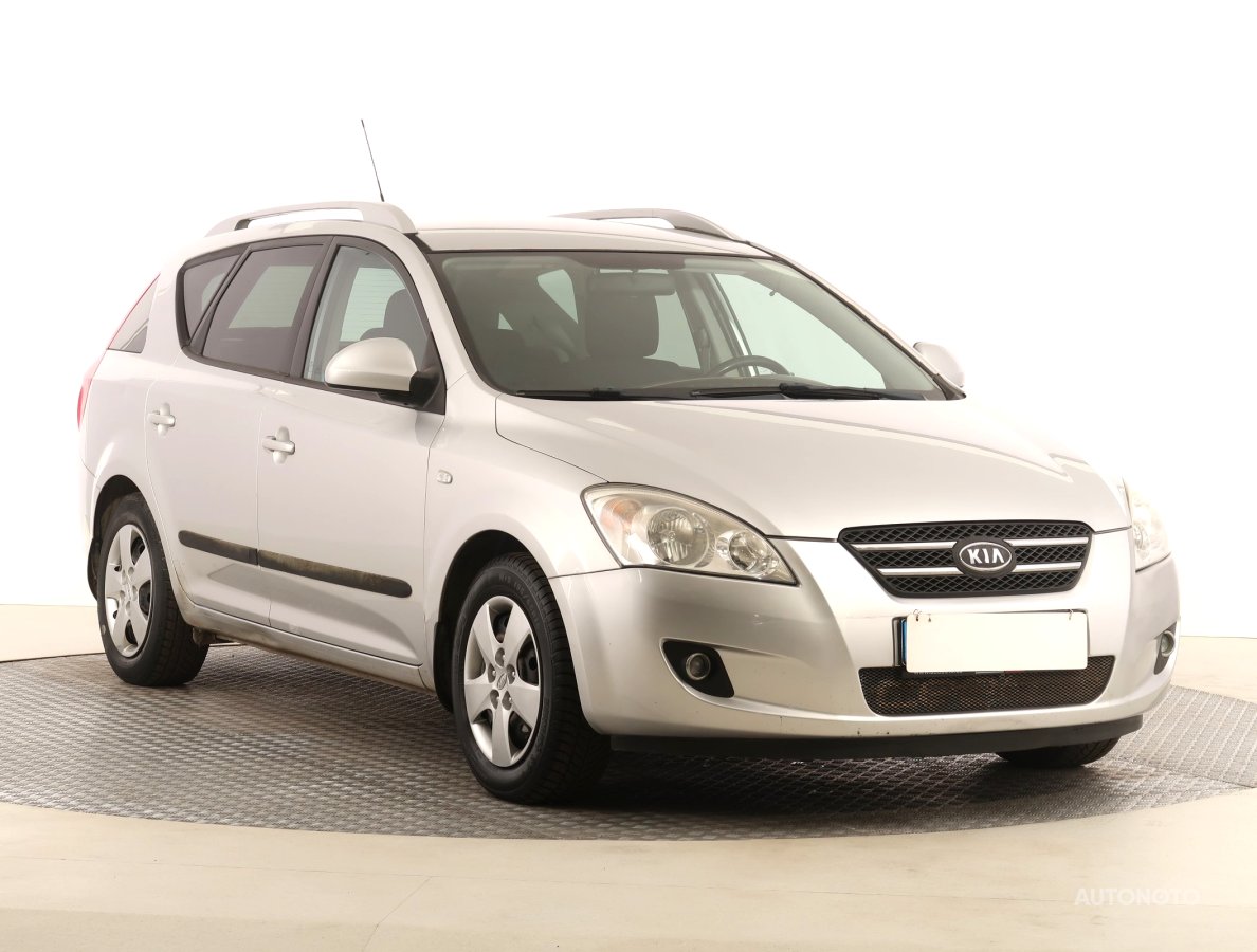 Kia Cee´d, 2008 - celkový pohled