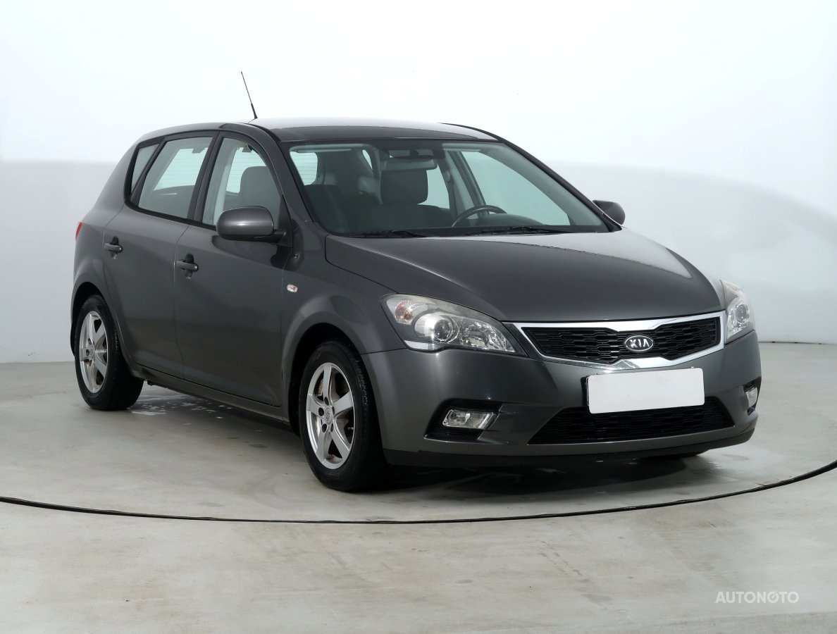 Kia Cee´d, 2011 - celkový pohled