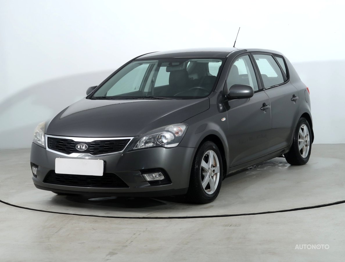 Kia Cee´d, 2011 - pohled č. 3