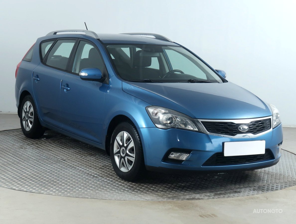 Kia Cee´d, 2011 - celkový pohled