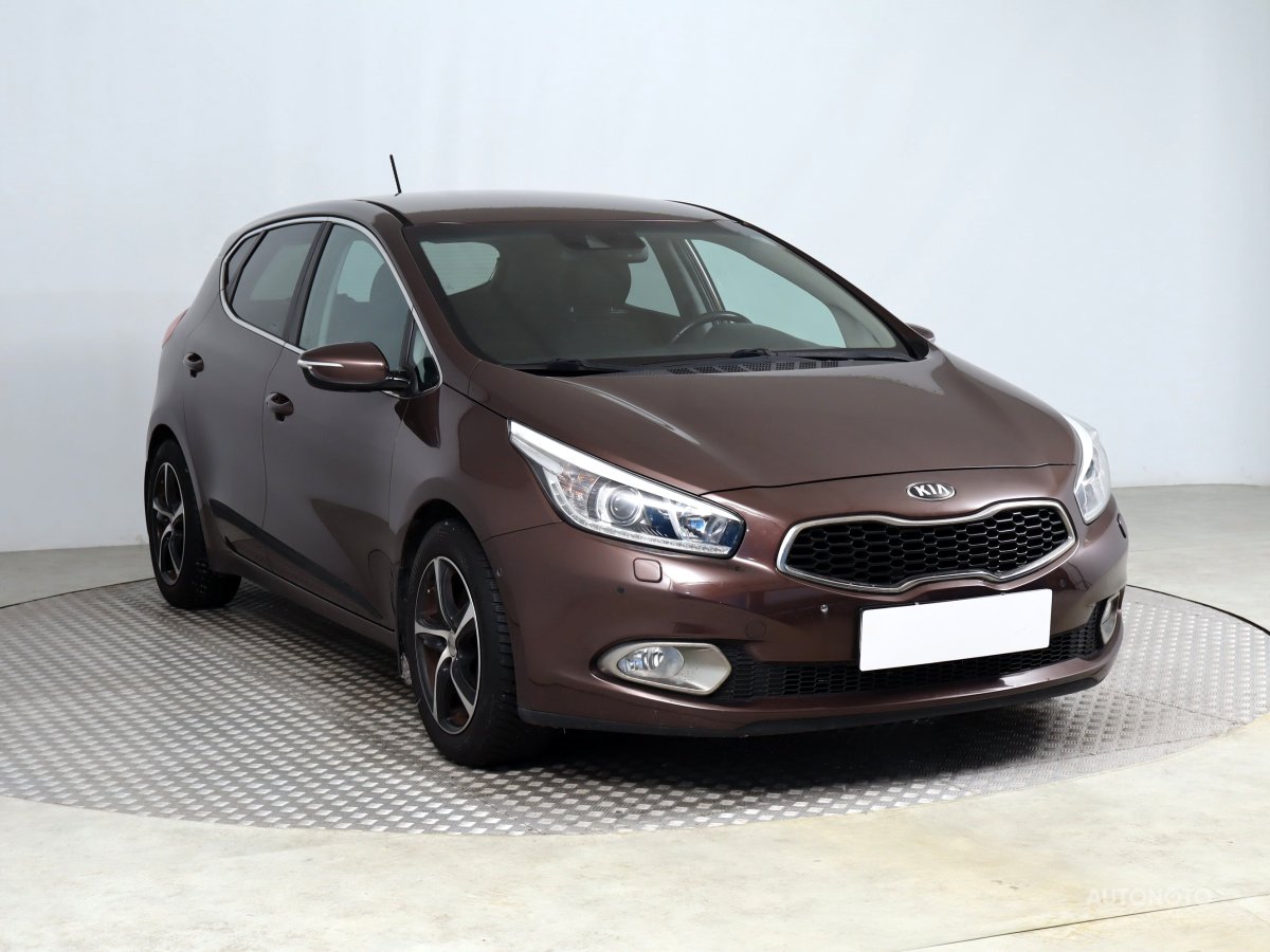 Kia Cee´d, 2013 - celkový pohled