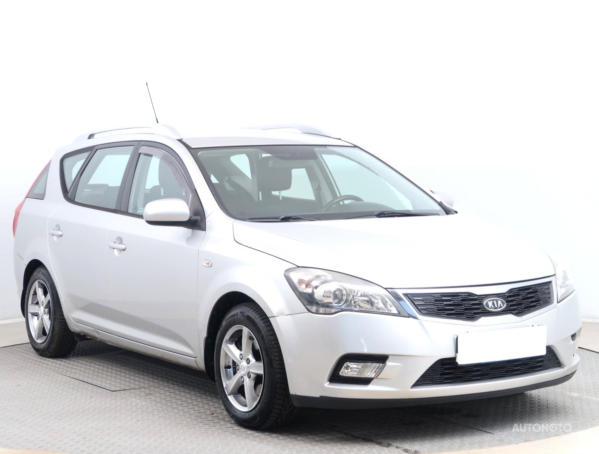 Kia Cee´d, 2011 - celkový pohled