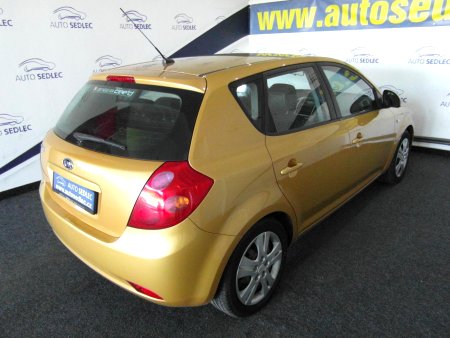 Kia Cee´d, 2008 - pohled č. 3