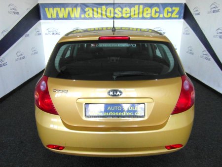 Kia Cee´d, 2008 - pohled č. 6