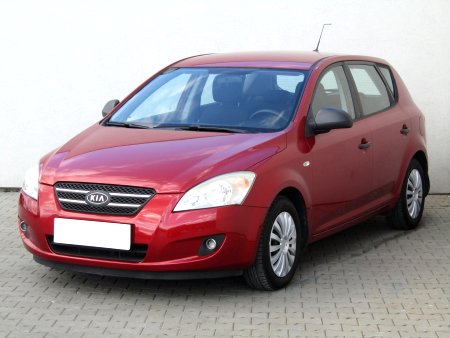 Kia Cee´d, 2007 - pohled č. 3