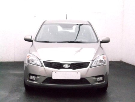 Kia Cee´d, 2010 - pohled č. 2