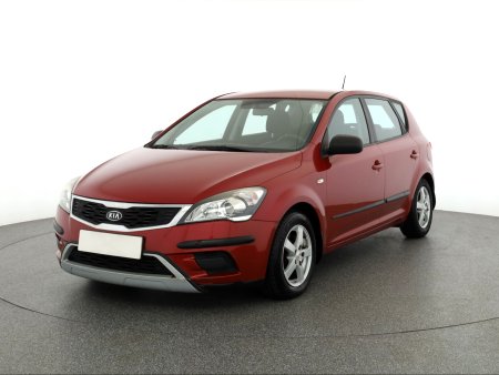 Kia Cee´d, 2011 - pohled č. 3