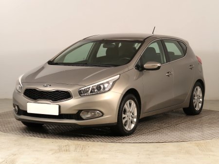 Kia Cee´d, 2012 - pohled č. 3