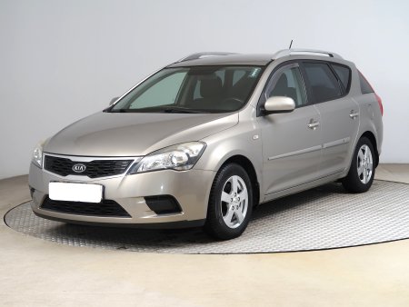 Kia Cee´d, 2010 - pohled č. 3