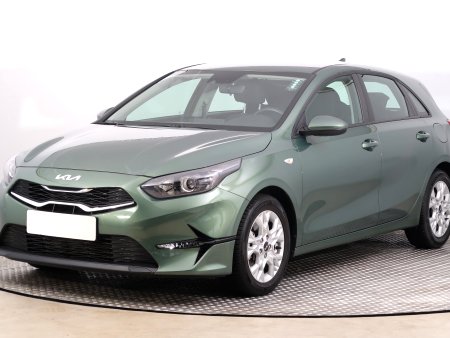 Kia Cee´d, 2023 - pohled č. 3