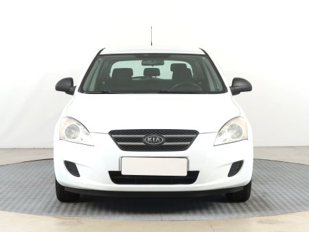 Kia Cee´d, 2008 - pohled č. 2