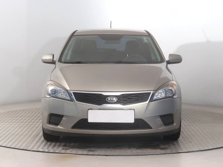 Kia Cee´d, 2011 - pohled č. 2